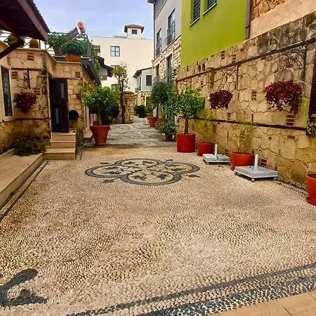 公寓 Sweet Garden Flat With Patio Near Hadrian's Gate 安塔利亚