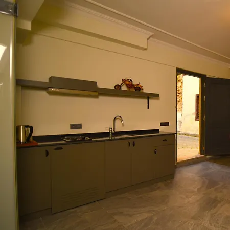 Sweet Garden Flat With Patio Near Hadrian's Gate Appartamento